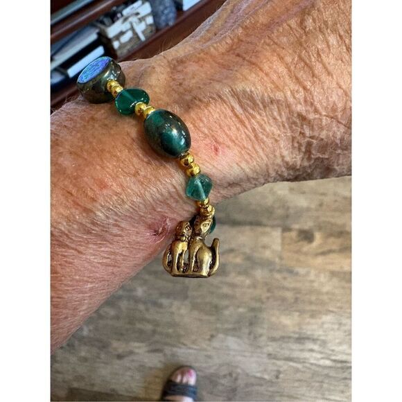 Bracelet, Green Teal and Gold Stretch Bracelet, Adjustable, NEW, Handmade, Artis - Picture 3 of 4